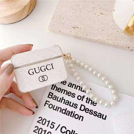 Gucci ペンダント付き