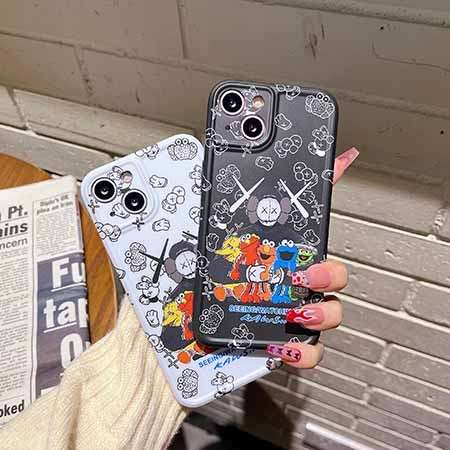 iphone11 pro ロゴ付き Kaws スマホケース