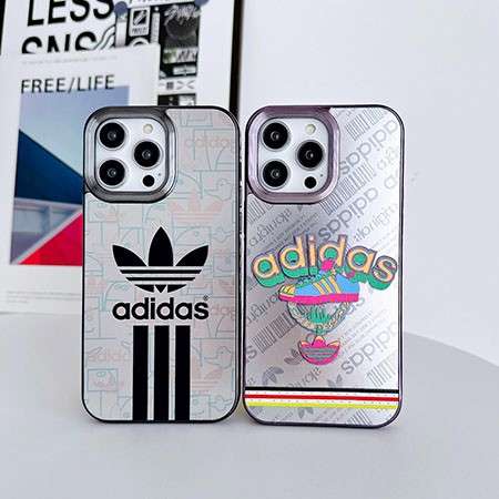 スポーツ風adidas iphone15 proスマホケース