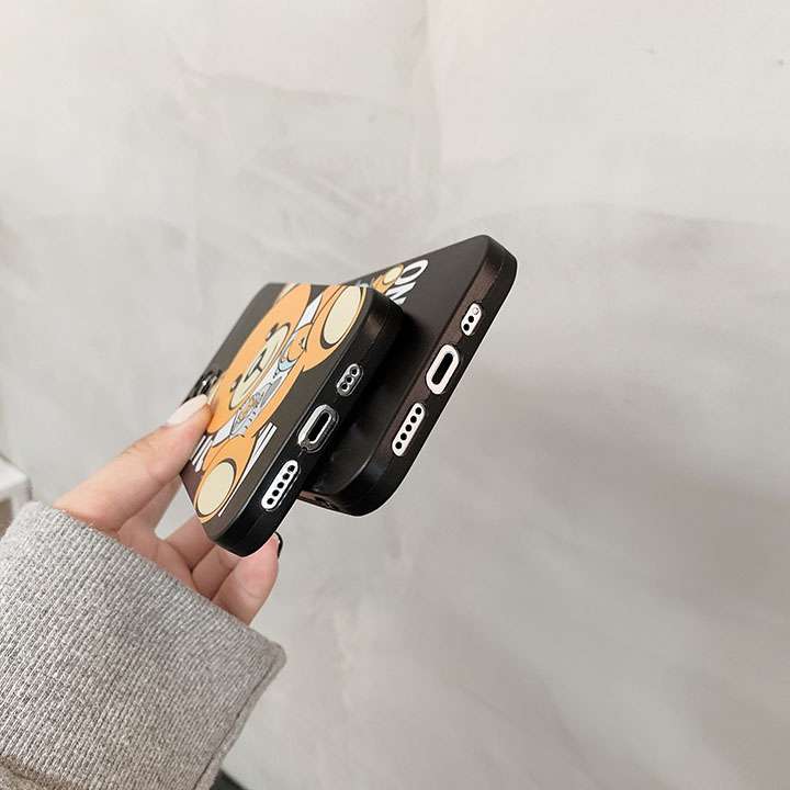 moschino 携帯ケース iPhone 12 mini Moschino アイフォーン12pro max 保護ケース 字母プリント アイフォーン11Pro/11Promax/11ソフトMoschino保護ケース アニメmoschino iphoneXR保護ケース iPhone xsmax Moschinoカバー定番柄 アイホン8/8PLUS3色携帯ケースモスキーノ moschino 携帯ケース iPhone 12 mini Moschino アイフォーン12pro max 保護ケース 字母プリント アイフォーン11Pro/11Promax/11ソフトMoschino保護ケース アニメmoschino iphoneXR保護ケース iPhone xsmax Moschinoカバー定番柄 アイホン8/8PLUS3色携帯ケースモスキーノ