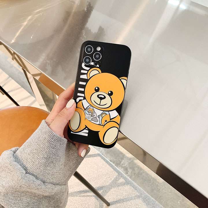 moschino 携帯ケース iPhone 12 mini Moschino アイフォーン12pro max 保護ケース 字母プリント アイフォーン11Pro/11Promax/11ソフトMoschino保護ケース アニメmoschino iphoneXR保護ケース iPhone xsmax Moschinoカバー定番柄 アイホン8/8PLUS3色携帯ケースモスキーノ moschino 携帯ケース iPhone 12 mini Moschino アイフォーン12pro max 保護ケース 字母プリント アイフォーン11Pro/11Promax/11ソフトMoschino保護ケース アニメmoschino iphoneXR保護ケース iPhone xsmax Moschinoカバー定番柄 アイホン8/8PLUS3色携帯ケースモスキーノ