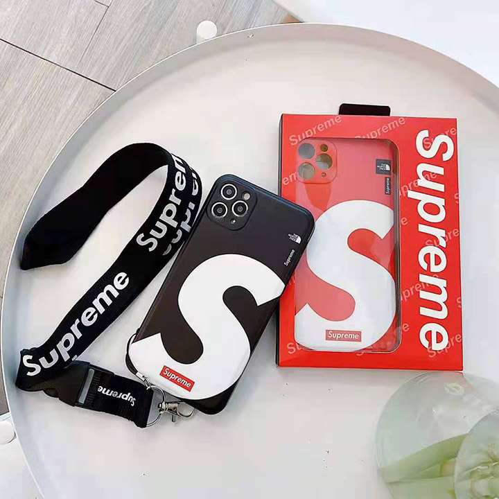 ロゴ付き カバー supreme アイホン11