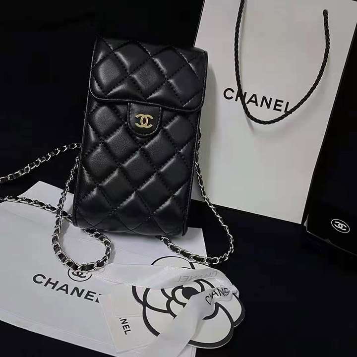 chanelロゴ付き