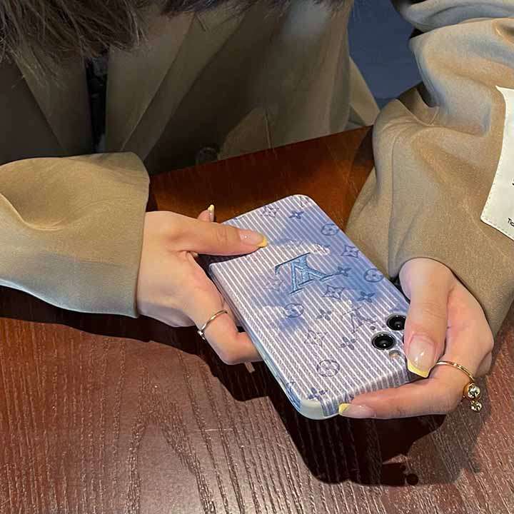 衝撃に強いアイフォーン7スマホケースヴィトン