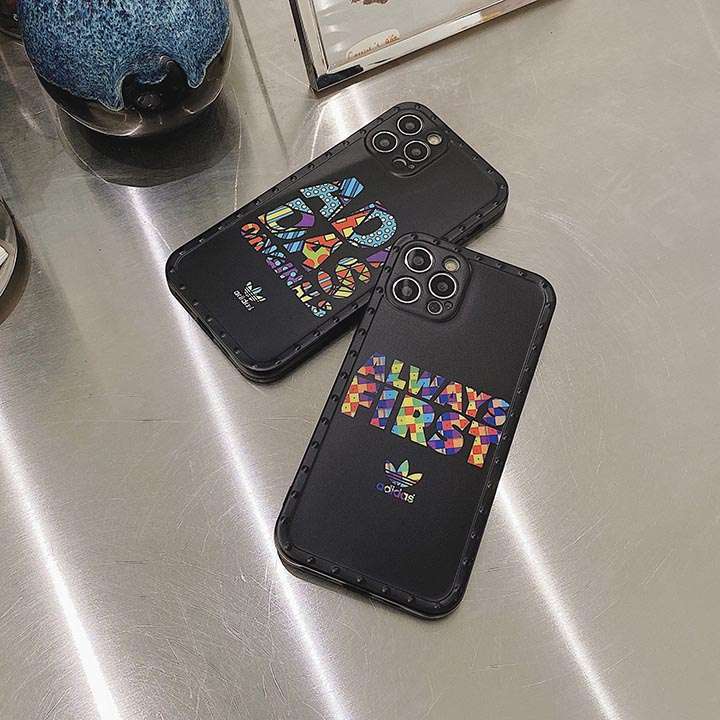 アイフォン 8Plus/8 ケース ブランド字母プリント Adidas