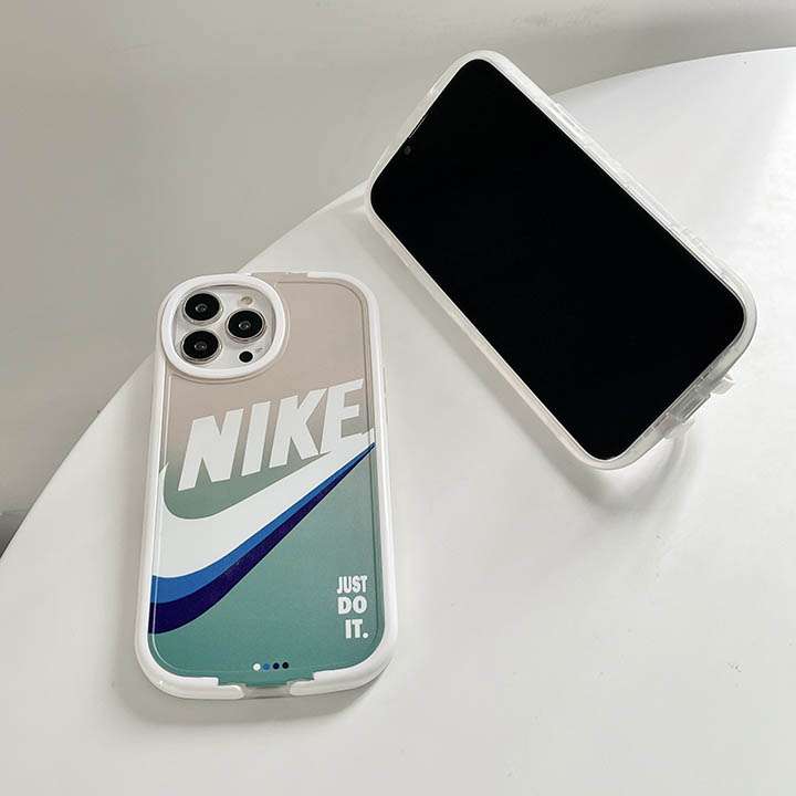 おしゃれiPhone 8プラス携帯ケースnike